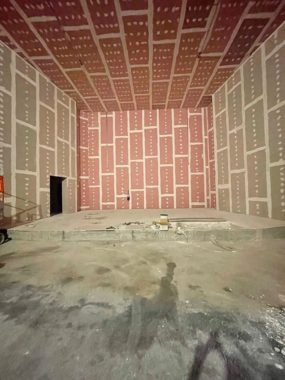 Interior view 2 of MUVI Shorofat Park in Al-Khobar, Saudi Arabia